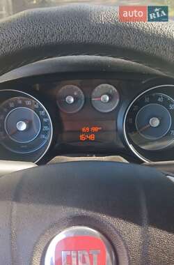 Хетчбек Fiat Punto 2011 в 
