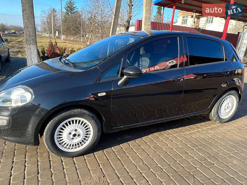 Хэтчбек Fiat Punto 2011 в Крыжополе