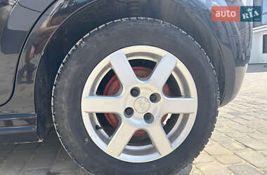 Хэтчбек Fiat Punto 2010 в 