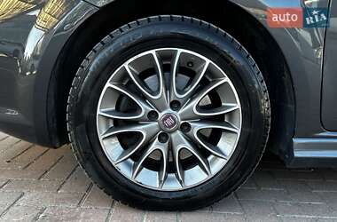 Хэтчбек Fiat Punto 2010 в 