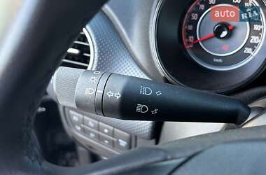 Хэтчбек Fiat Punto 2010 в 