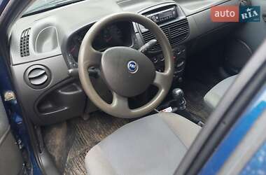 Хэтчбек Fiat Punto 2003 в 