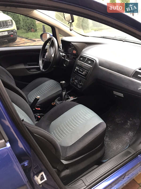Хетчбек Fiat Punto 2008 в Львові