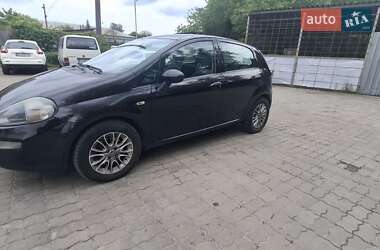Хетчбек Fiat Punto 2012 в 