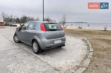 Хетчбек Fiat Punto 2011 в 