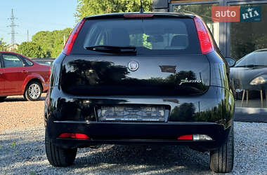 Хэтчбек Fiat Punto 2009 в 
