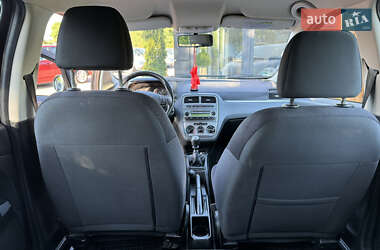 Хэтчбек Fiat Punto 2009 в 