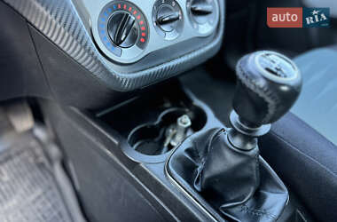 Хэтчбек Fiat Punto 2009 в 