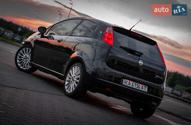 Хэтчбек Fiat Punto 2006 в 