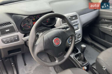 Хэтчбек Fiat Punto 2013 в 