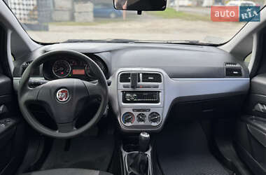 Хэтчбек Fiat Punto 2013 в 
