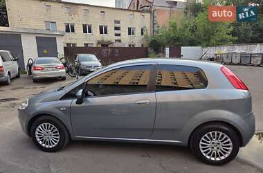 Хэтчбек Fiat Punto 2008 в 