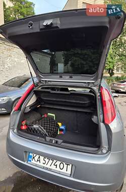 Хэтчбек Fiat Punto 2008 в 