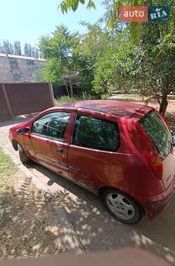 Хэтчбек Fiat Punto 2001 в 