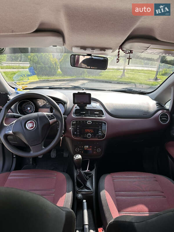 Хэтчбек Fiat Punto 2010 в Жидачове