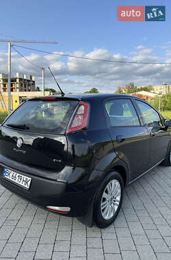 Хэтчбек Fiat Punto 2011 в 