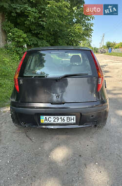 Хэтчбек Fiat Punto 2001 в 