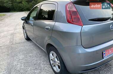 Хэтчбек Fiat Punto 2006 в 