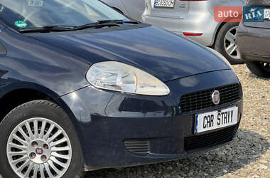 Хэтчбек Fiat Punto 2009 в 