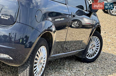 Хэтчбек Fiat Punto 2009 в 