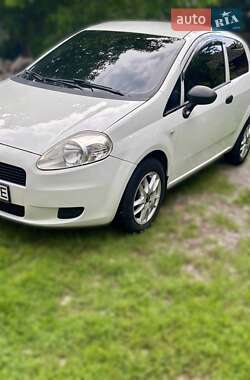 Хэтчбек Fiat Punto 2011 в Лубнах