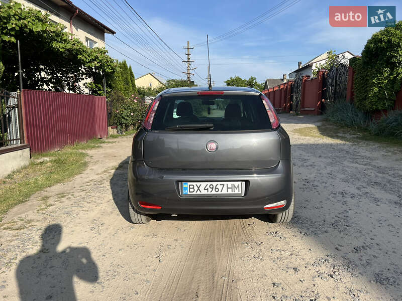 Хэтчбек Fiat Punto 2014 в Львове