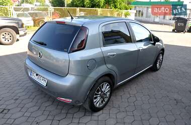 Хэтчбек Fiat Punto 2012 в 