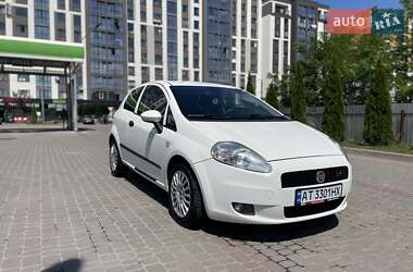 Хэтчбек Fiat Punto 2012 в 