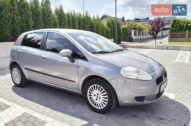 Хэтчбек Fiat Punto 2006 в Ровно