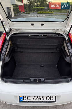 Хетчбек Fiat Punto 2015 в Львові