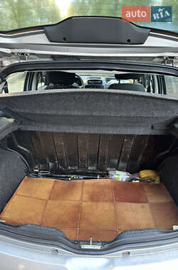 Хэтчбек Fiat Punto 2007 в 