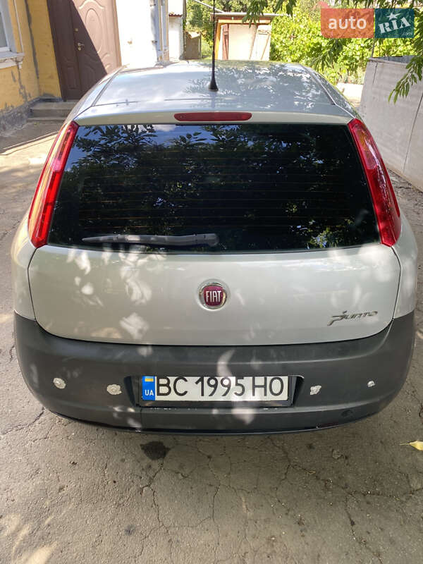 Хэтчбек Fiat Punto 2013 в Умани