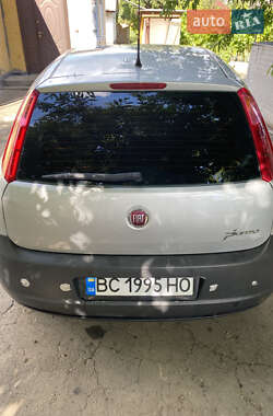 Хэтчбек Fiat Punto 2013 в 