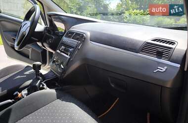 Хэтчбек Fiat Punto 2008 в 