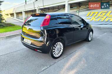 Хэтчбек Fiat Punto 2006 в 