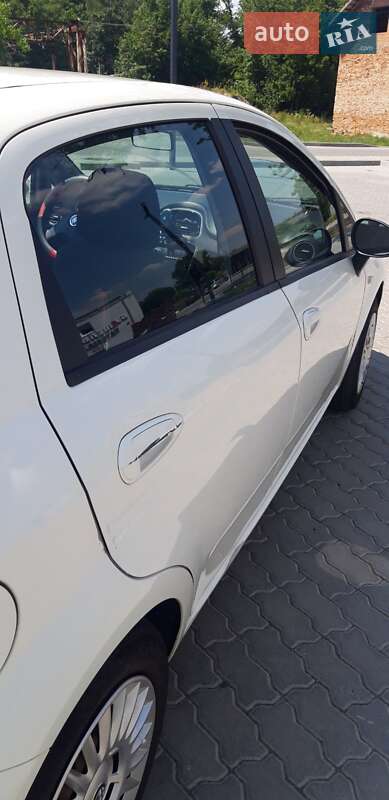 Хетчбек Fiat Punto 2013 в Бориславі