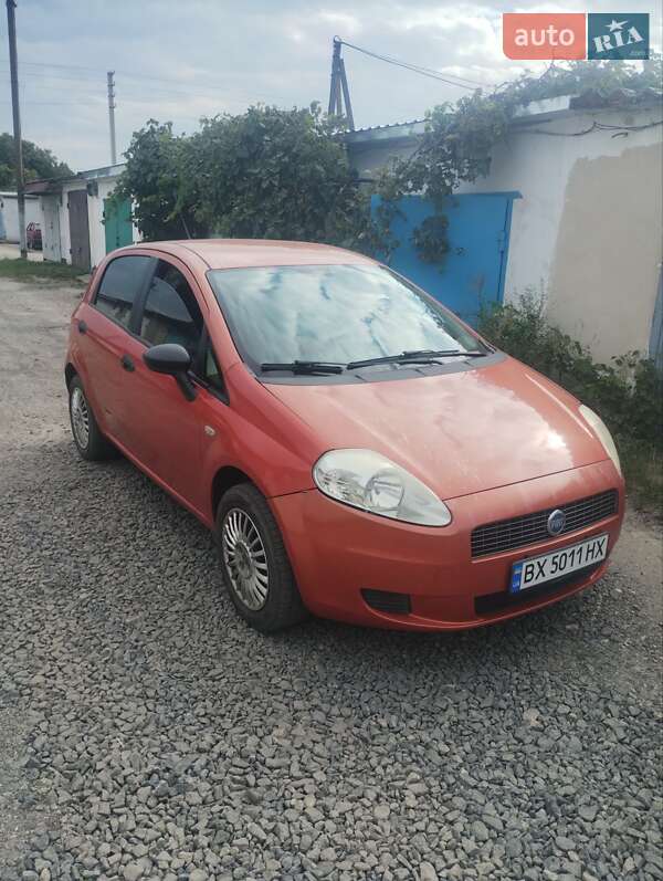 Хетчбек Fiat Punto 2006 в 