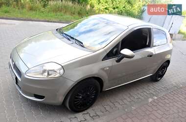 Хетчбек Fiat Punto 2007 в 