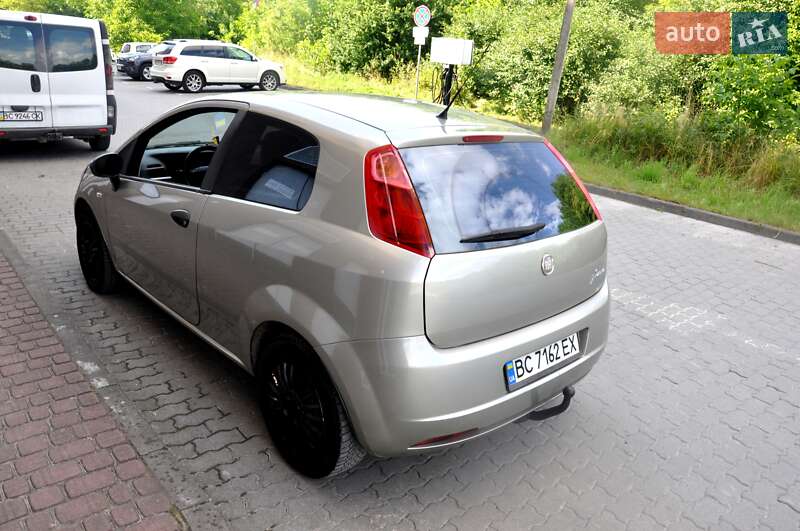 Хетчбек Fiat Punto 2007 в Львові