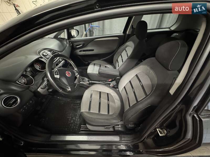 Хетчбек Fiat Punto 2009 в Рівному