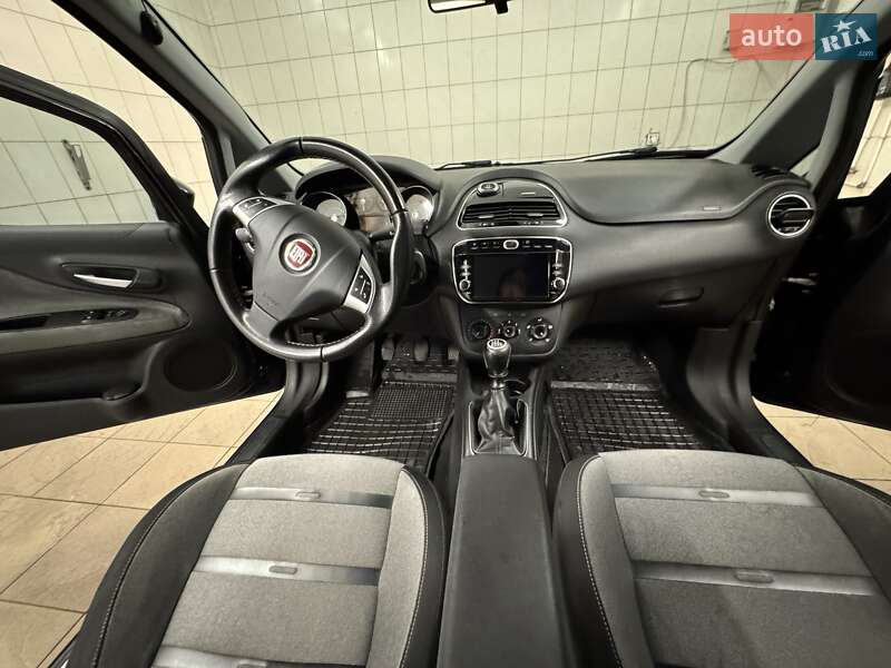 Хетчбек Fiat Punto 2009 в Рівному