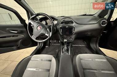 Хэтчбек Fiat Punto 2009 в 