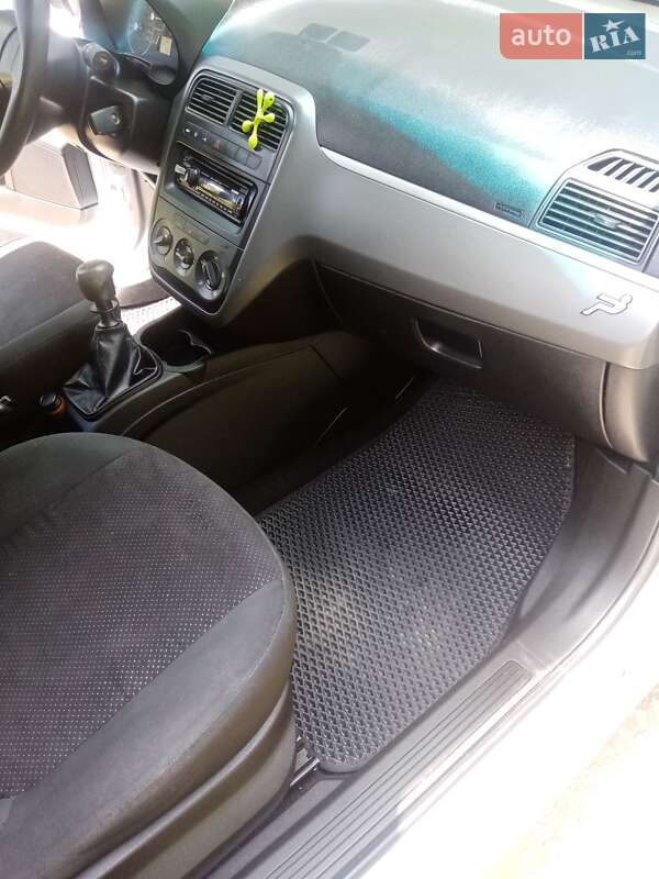 Хетчбек Fiat Punto 2008 в Дрогобичі
