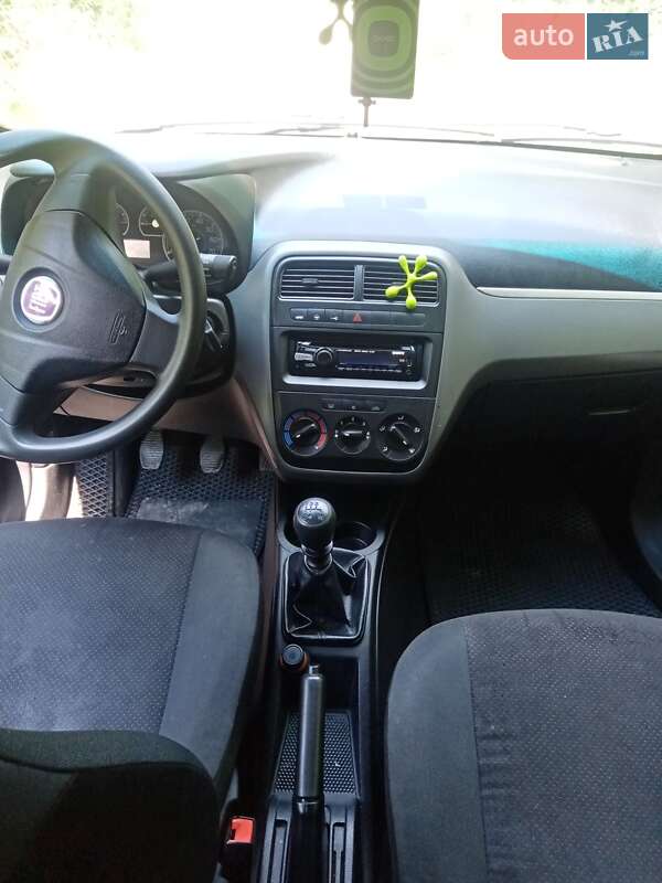 Хетчбек Fiat Punto 2008 в Дрогобичі