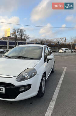 Хэтчбек Fiat Punto 2011 в 