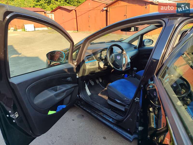 Хэтчбек Fiat Punto 2007 в Львове фото 23 Хэтчбек Fiat Punto 2007 в Львове