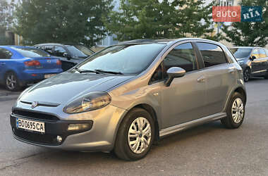 Хэтчбек Fiat Punto 2011 в 