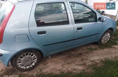 Хэтчбек Fiat Punto 2003 в Владимирце