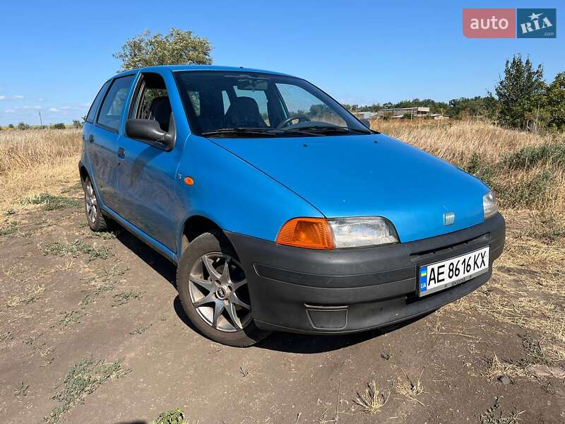 Хэтчбек Fiat Punto 1999 в Кривом Роге