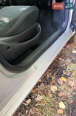 Хэтчбек Fiat Punto 2010 в 